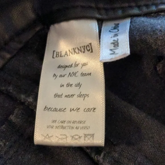 BlankNyc Faux Leather Skinny Pants Ankle Zip Black Size 27 Mid to Low Rise - Picture 9 of 10